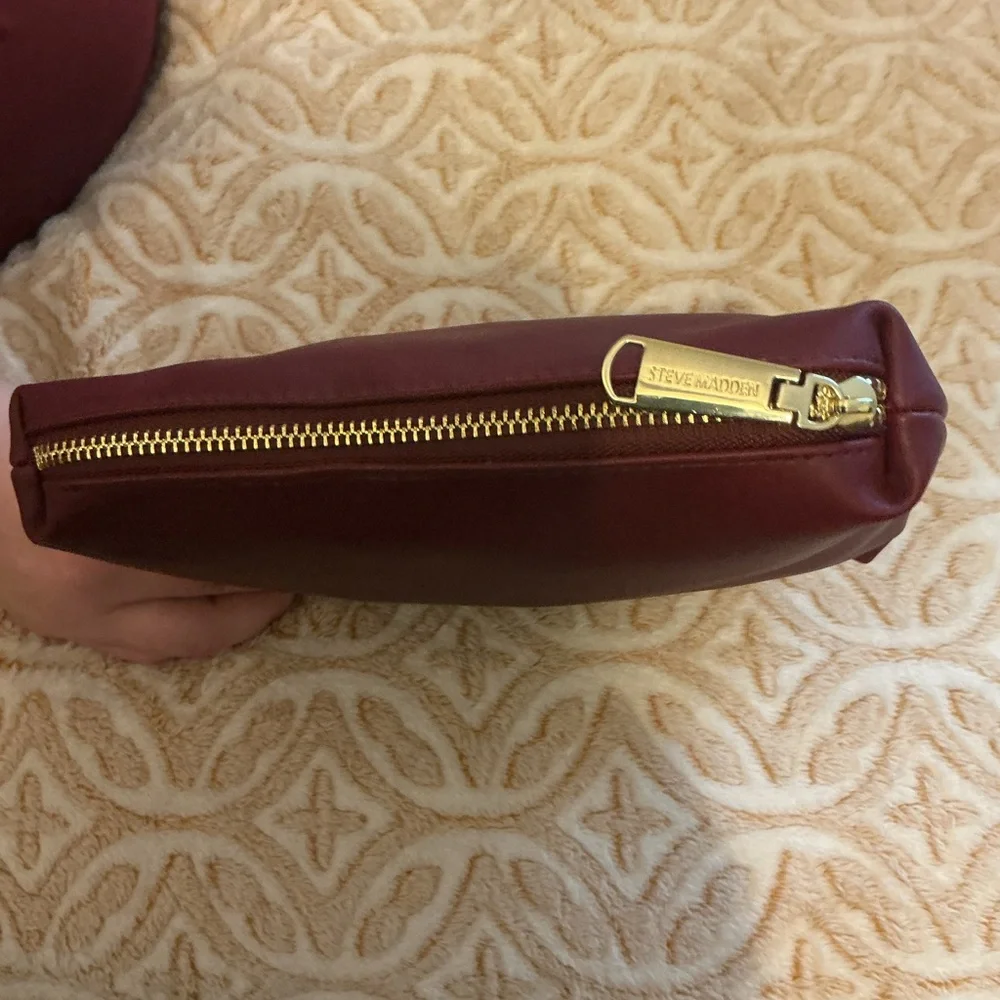 Steve Madden Burgundy Zip Pouch / Clutch – Gold Hardware
